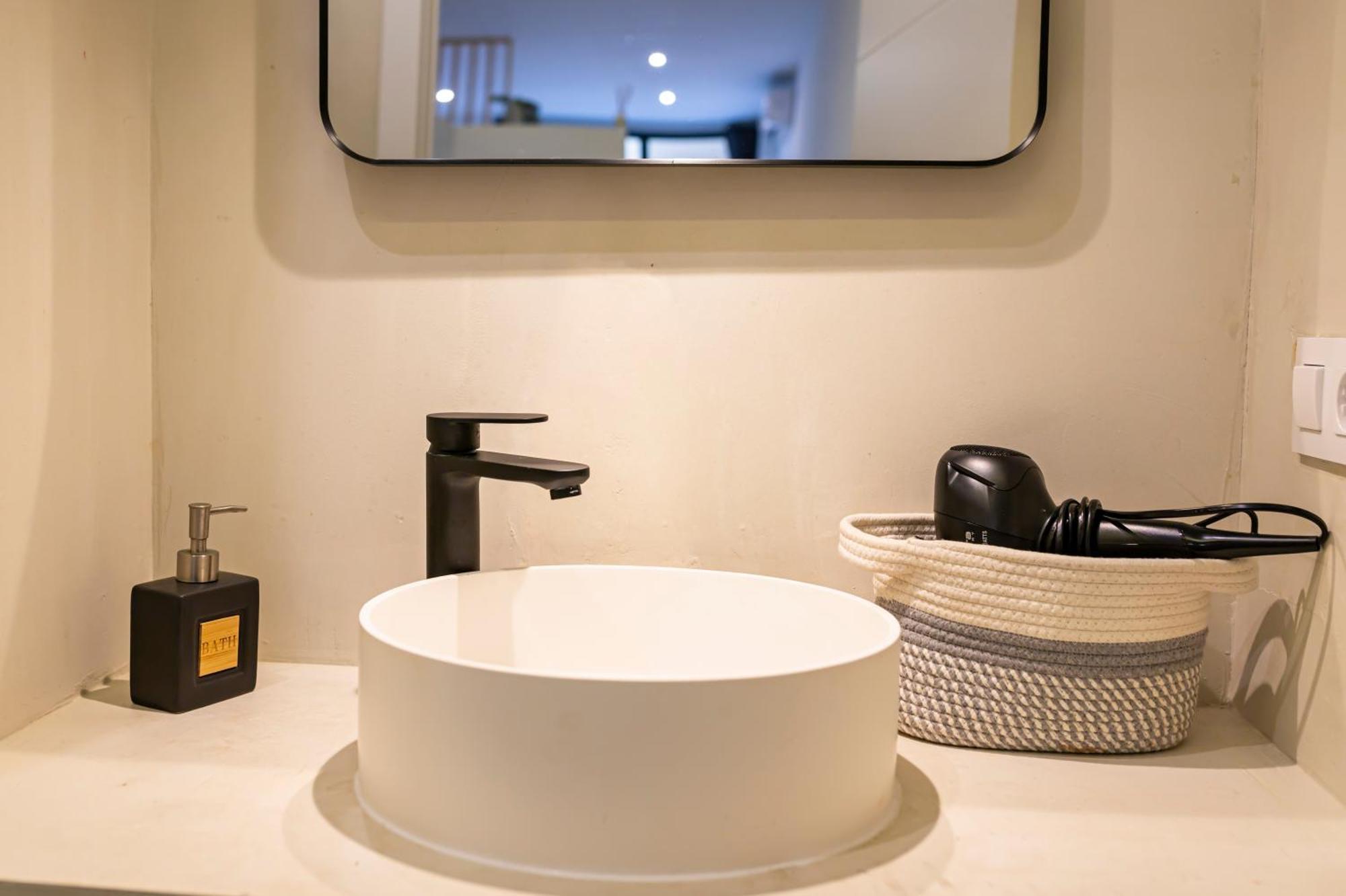 Resolana Suites Sevilla Bagian luar foto